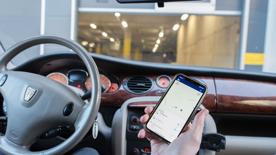 Bitwards´ mobile access control application in use in Mahtinokka Parkking garage. Application turns smartphones to a keys offering an easy access to anywhere needed. You can have different keys under one account -your home -your workplace or example at the gym.
